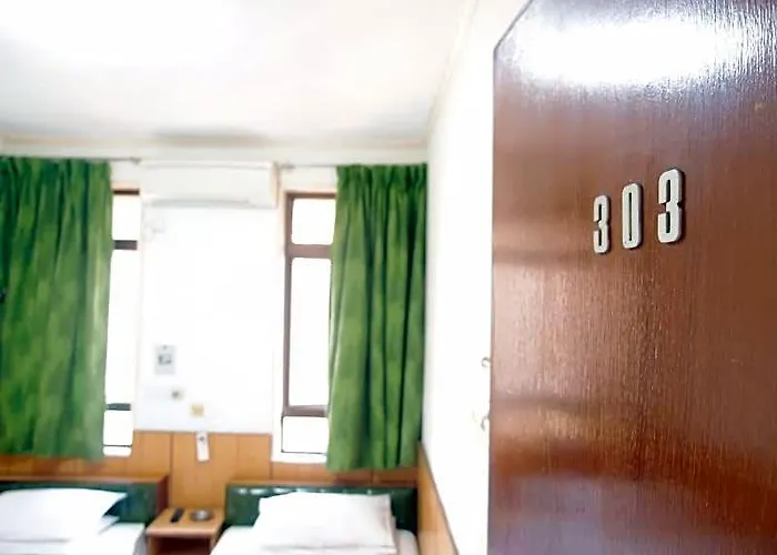 Tong Keng Hotel 2*